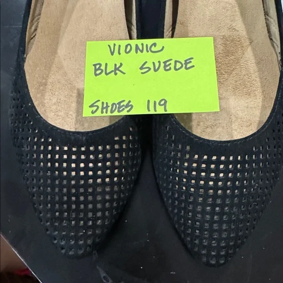 VIONIC black suede pointed toe flats, size 8 - Picture 11 of 11